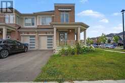11 EDMINSTON DRIVE | Fergus Ontario | Slide Image Two