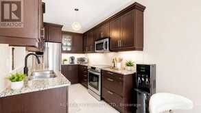176 SIR SANFORD FLEMING WAY | Vaughan Ontario | Slide Image Eight