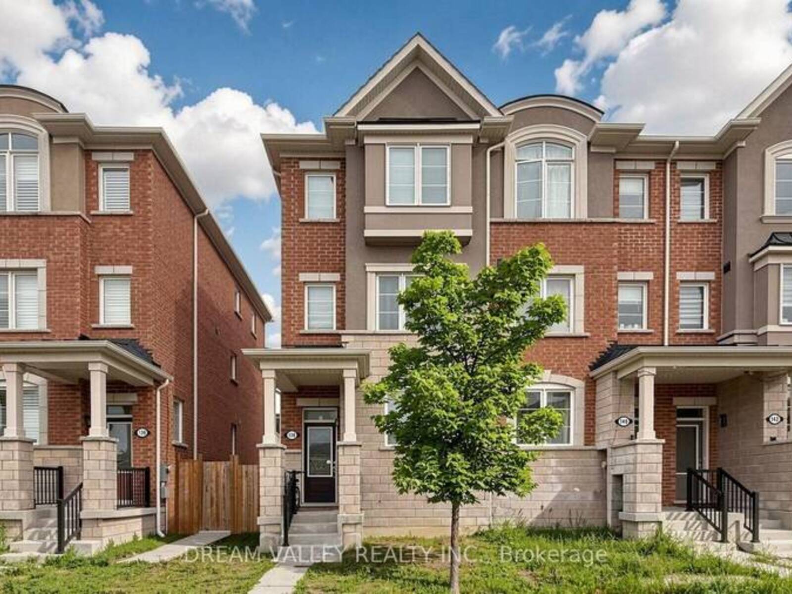 138 CLEANSIDE ROAD, Toronto, Ontario M1L 0C6