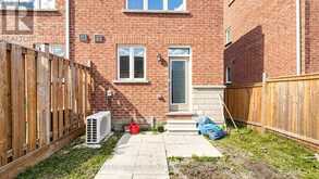 138 CLEANSIDE ROAD | Toronto Ontario | Slide Image Forty
