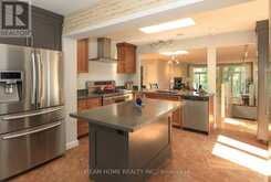 74 LAKEVIEW AVENUE | Whitchurch-Stouffville Ontario | Slide Image Nine