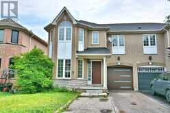 255 MARBLE PLACE | Newmarket Ontario | Slide Image One