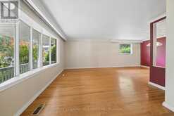 6 THOMAS KINNEAR COURT | Markham Ontario | Slide Image Nine