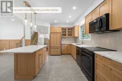 6 THOMAS KINNEAR COURT | Markham Ontario | Slide Image Sixteen