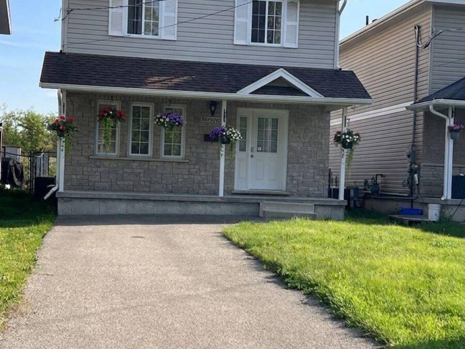 36 GRAND RIVER AVENUE, Brantford, Ontario N3T 4W7