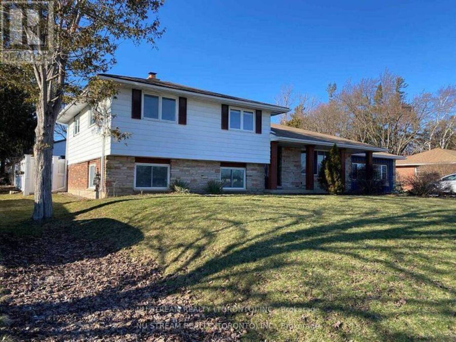552 BIG BAY POINT ROAD, Barrie, Ontario L4N 3Z5