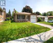 79 FULBERT CRESCENT | Toronto Ontario | Slide Image Two