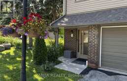 7 PURPLE SAGEWAY | Toronto Ontario | Slide Image Four