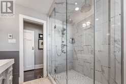 208 LORNE AVENUE | Newmarket Ontario | Slide Image Nineteen