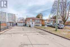 13 CUMBERLAND DRIVE | Brampton Ontario | Slide Image One