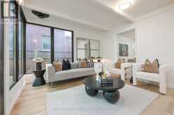 81 YORKVIEW DRIVE | Toronto Ontario | Slide Image Twelve