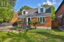 81 YORKVIEW DRIVE | Toronto Ontario | Slide Image Three