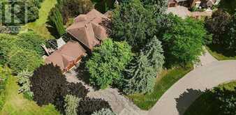 18 HILL TOP TRAIL E | Whitchurch-Stouffville Ontario | Slide Image Nine