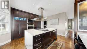 30 ORCHARD PARK GATE | Brampton Ontario | Slide Image Ten