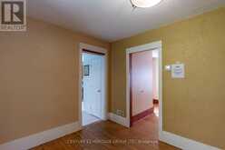 32 ROUSSEAUX STREET | Ancaster Ontario | Slide Image Eleven
