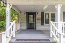 32 ROUSSEAUX STREET | Ancaster Ontario | Slide Image Four