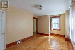 32 ROUSSEAUX STREET | Ancaster Ontario | Slide Image Nine