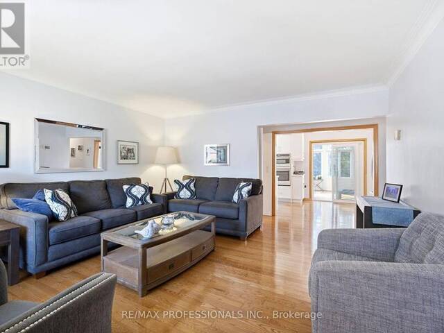 580 EXBURY CRESCENT Mississauga Ontario, L5G 2P4 - 3 Bedrooms Home For Sale