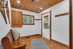 1315 WOLF CIRCLE | Lake of Bays Ontario | Slide Image Five