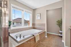 3201 MUNSON CRESCENT | Burlington Ontario | Slide Image Thirty
