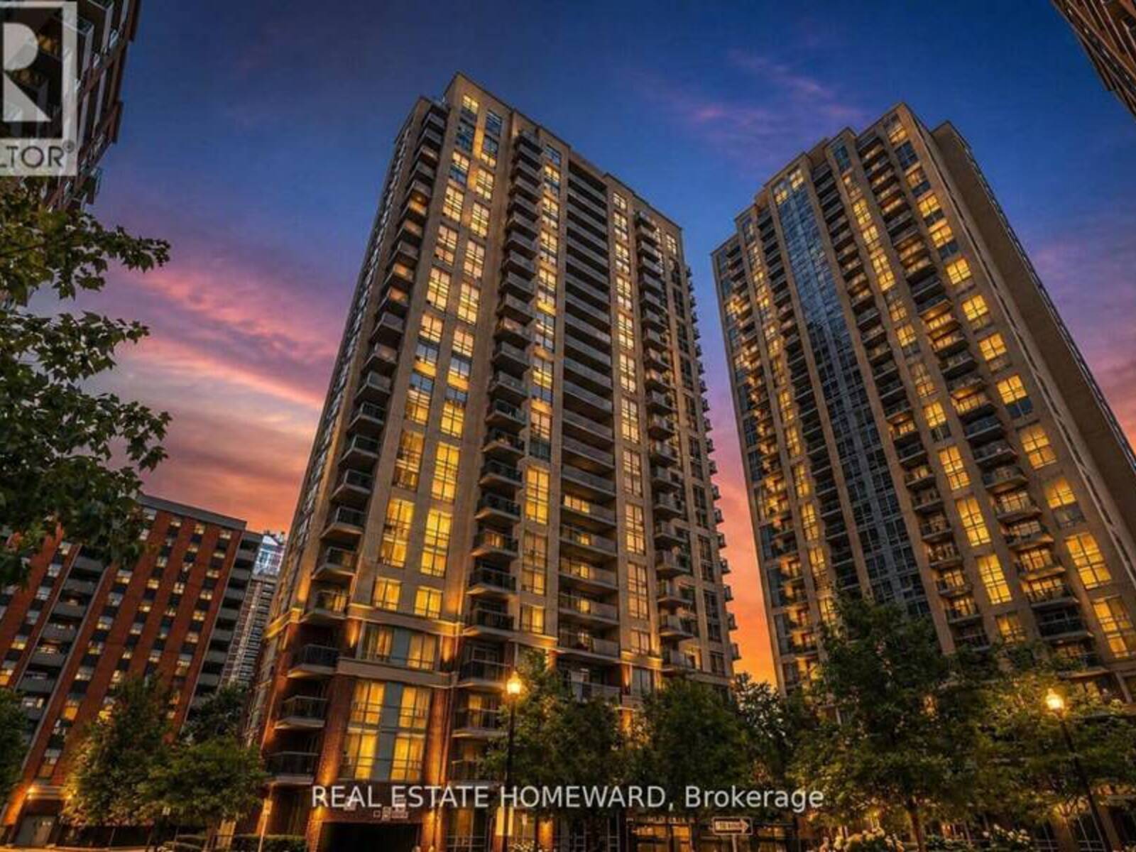 1805 - 5 MICHAEL POWER PLACE, Toronto, Ontario M9A 0A3