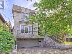 99 BANNOCKBURN AVENUE Toronto Ontario, M5M 2M9