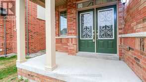 142 GOLD PARK GATE | Angus Ontario | Slide Image Four