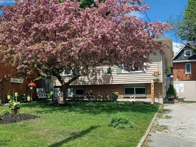 112 BORLAND STREET E Orillia Ontario, L3V 2B7 - 5 Bedrooms Home For Sale