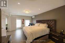1 REGENT STREET | Richmond Hill Ontario | Slide Image Twenty-two