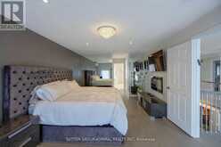 1 REGENT STREET | Richmond Hill Ontario | Slide Image Twenty-three