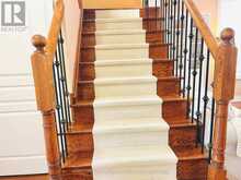 325 ADMIRAL DRIVE | Oakville Ontario | Slide Image Twelve