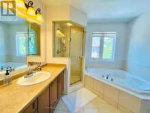 325 ADMIRAL DRIVE | Oakville Ontario | Slide Image Seventeen