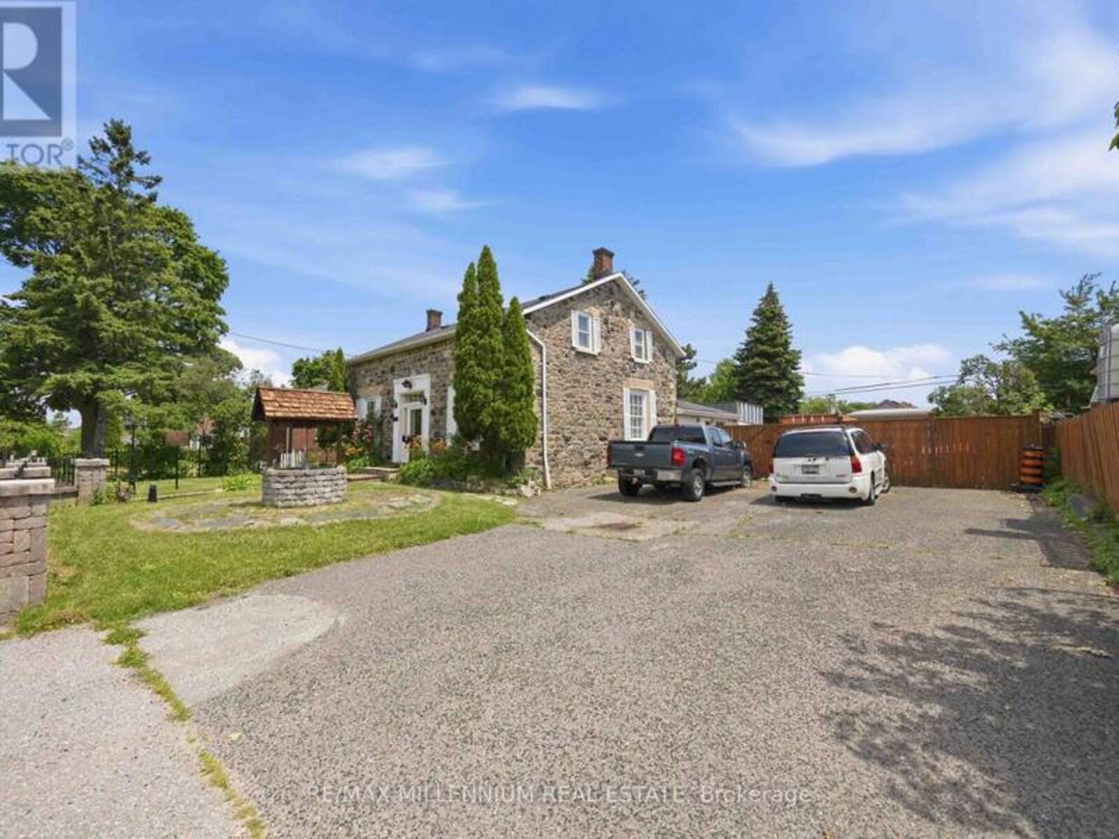 1355 VICTORIA PARK AVENUE, Toronto, Ontario M4B 2L5