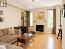 39 PEXTON AVENUE | Richmond Hill Ontario | Slide Image Four