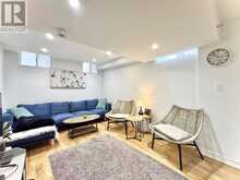 3 COLLIER CRESCENT | Markham Ontario | Slide Image Nineteen