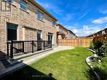 3 COLLIER CRESCENT | Markham Ontario | Slide Image Twenty-four