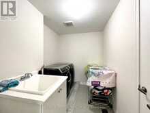 3 COLLIER CRESCENT | Markham Ontario | Slide Image Nine