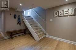 884 EAGLE DRIVE | Burlington Ontario | Slide Image Thirty-four
