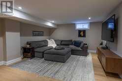 884 EAGLE DRIVE | Burlington Ontario | Slide Image Forty