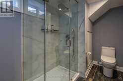 884 EAGLE DRIVE | Burlington Ontario | Slide Image Fifty