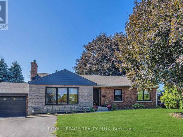 884 EAGLE DRIVE Burlington Ontario, L7T 3A4 - 4 Bedrooms Home For Sale
