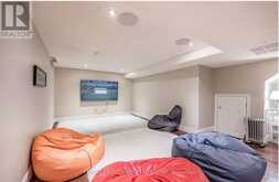 500 BLENHEIM CRESCENT | Oakville Ontario | Slide Image Thirty-five