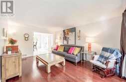 500 BLENHEIM CRESCENT | Oakville Ontario | Slide Image Eight