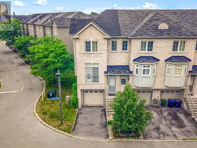 51 PIGGOTT MEWS Toronto Ontario, M9N 0A4 - 3 Bedrooms Home For Sale