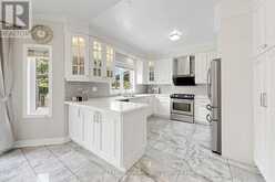 4 MUMBERSON COURT | Markham Ontario | Slide Image Fifteen