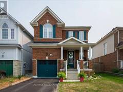 27 BLANCHARD CRESCENT Angus Ontario, L0M 1B0