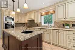 92 WILDWOOD TRAIL | Barrie Ontario | Slide Image Eight