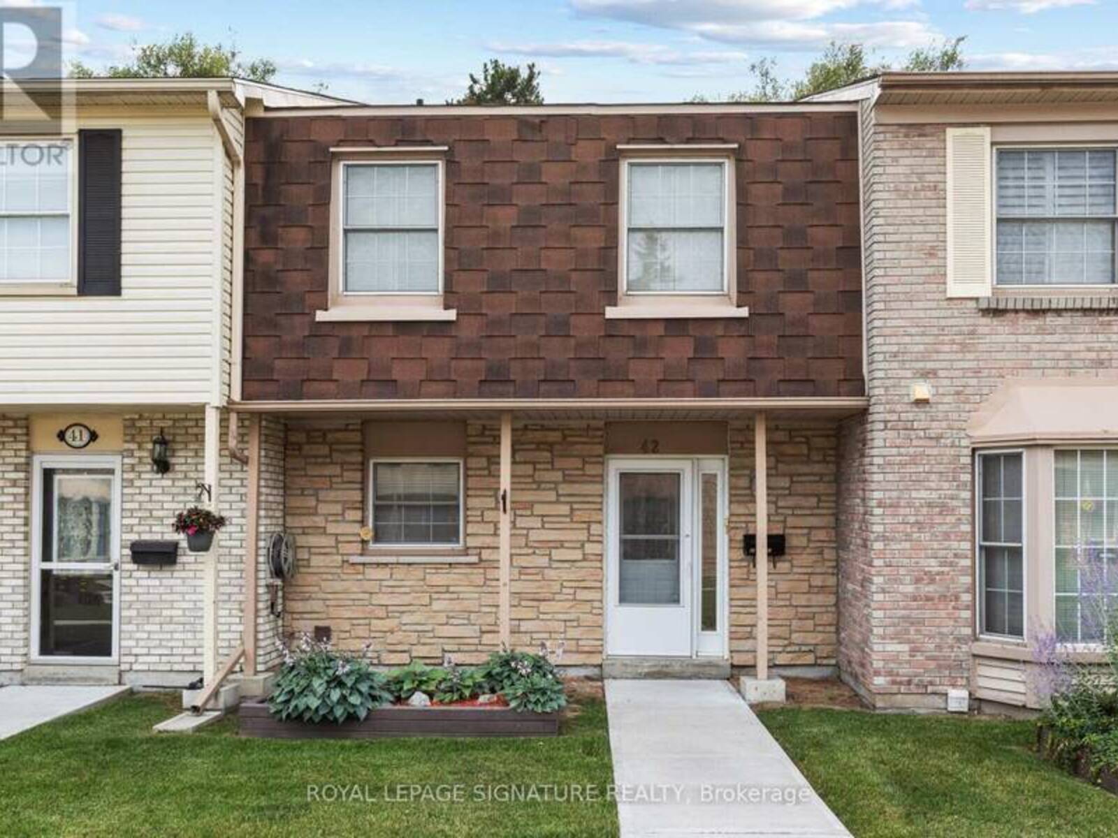 42 - 580 EYER DRIVE, Pickering, Ontario L1W 3B7