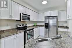 15 ROBERTDALE COURT | Whitchurch-Stouffville Ontario | Slide Image Ten