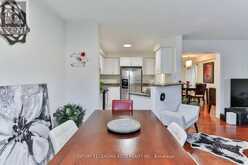15 ROBERTDALE COURT | Whitchurch-Stouffville Ontario | Slide Image Twelve